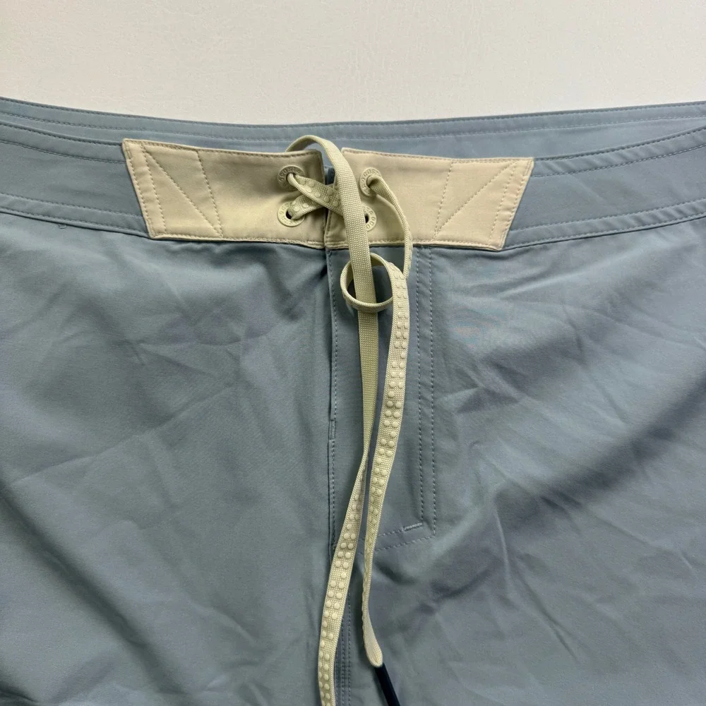 Costa Del Mar Men Board Shorts Light Blue Gray Size 36 Scalloped Hem Swim Trunks